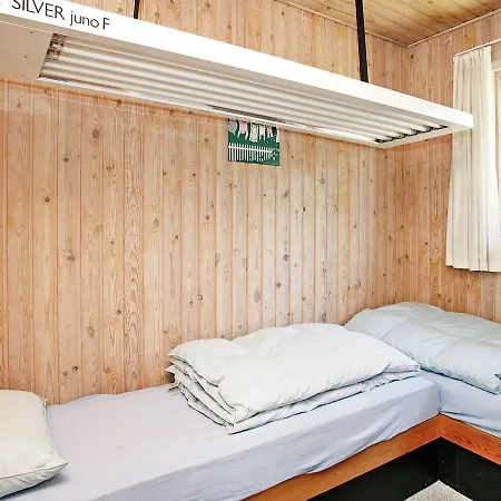 Three-bedroom Holiday In 36 Hébergement de vacances